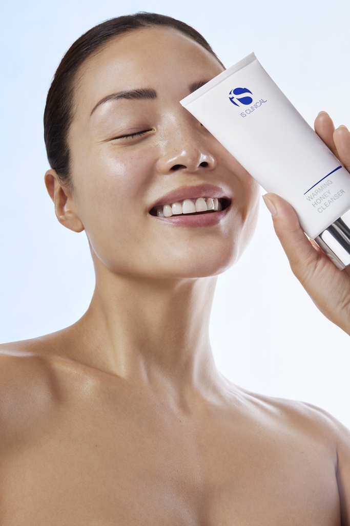iS Clinical Warming Honey Cleanser 120 g
