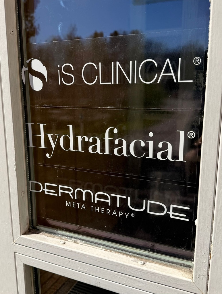 iS Clinical ikkunatarra