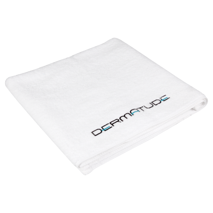 [D8456] Dermatude Towel - white with logo - 50x100 cm