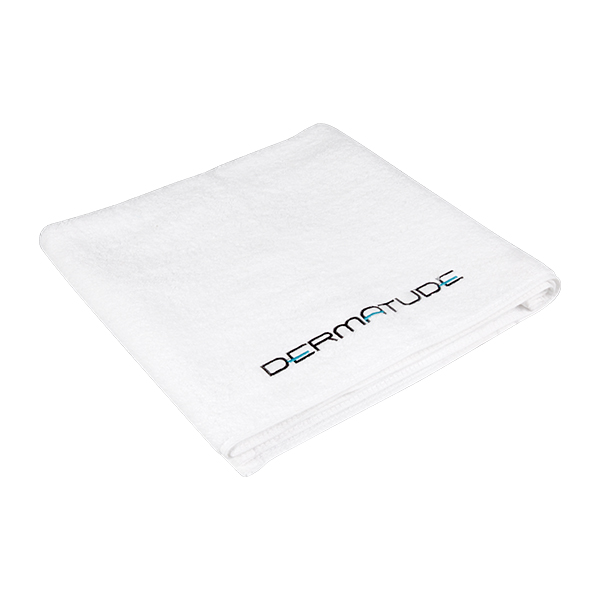 [D8456] Dermatude Towel - white with logo - 50x100 cm